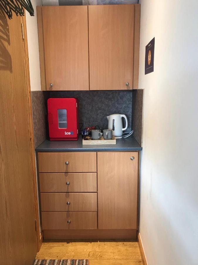 פורס Exclusive Private Double Room, En-Suite Wet Room Private Entrance מראה חיצוני תמונה