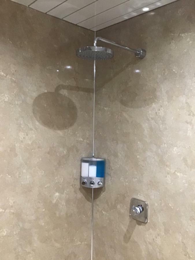 פורס Exclusive Private Double Room, En-Suite Wet Room Private Entrance מראה חיצוני תמונה