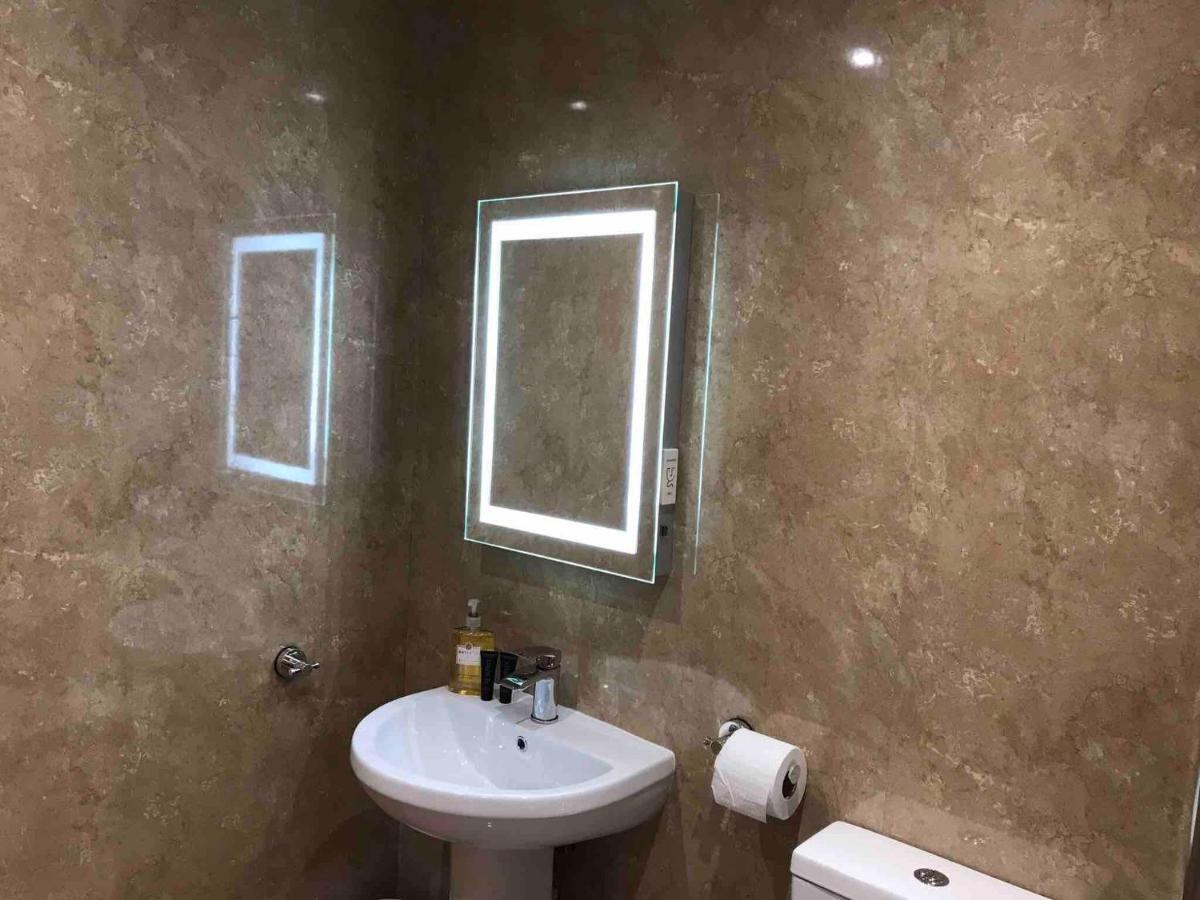 פורס Exclusive Private Double Room, En-Suite Wet Room Private Entrance מראה חיצוני תמונה